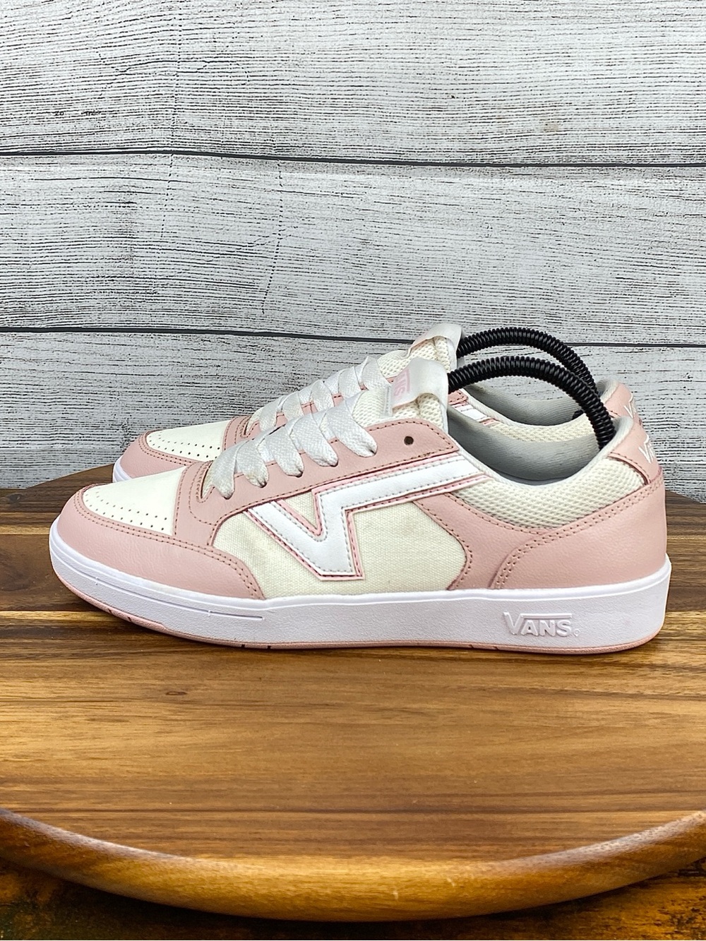 Vans Lowland ComfyCush New Varsity Light Pink Beige Shoe Womens Sneaker Size 9.5
